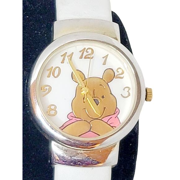 Disney Winnie the Pooh Bee Watch Womens 90s Watch White Bangle Band New Battery - Picture 1 of 7